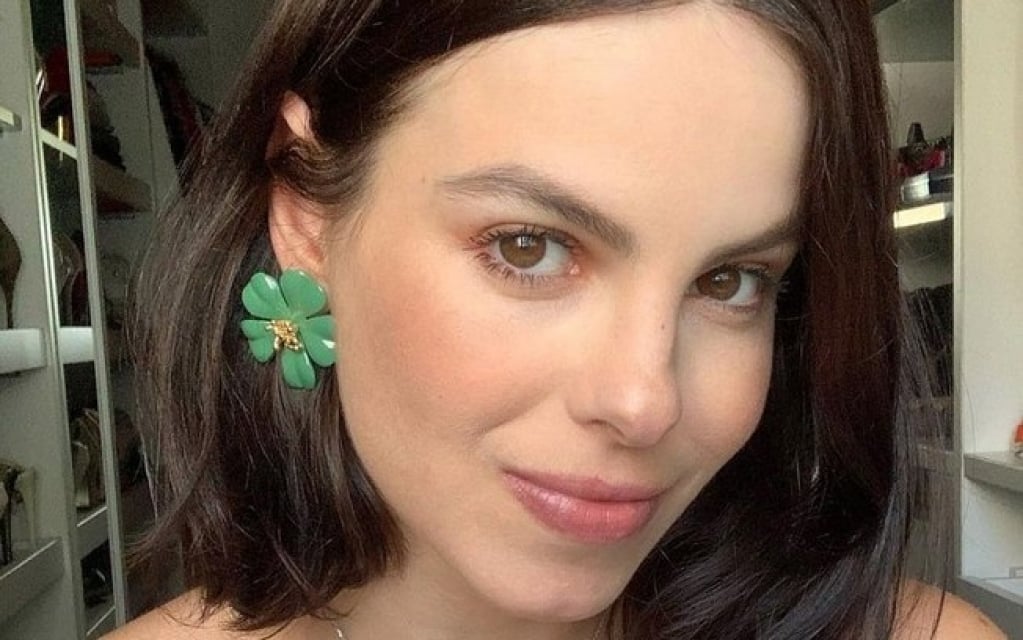 Sthefany Brito compartilha crítica de seguidora e faz reflexão sobre maternidade