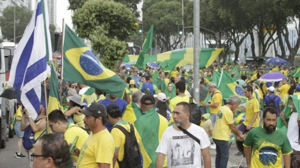 Pesquisa Quaest mostra que atos pós-eleição dividem a opinião pública Pesquisa Quaest mostra que atos pós-eleição dividem a opinião pública