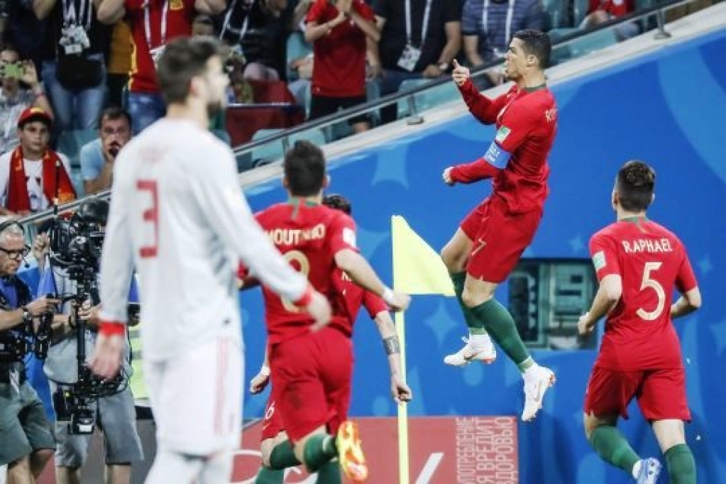 Cristiano Ronaldo brilha em empate de Portugal e Espanha