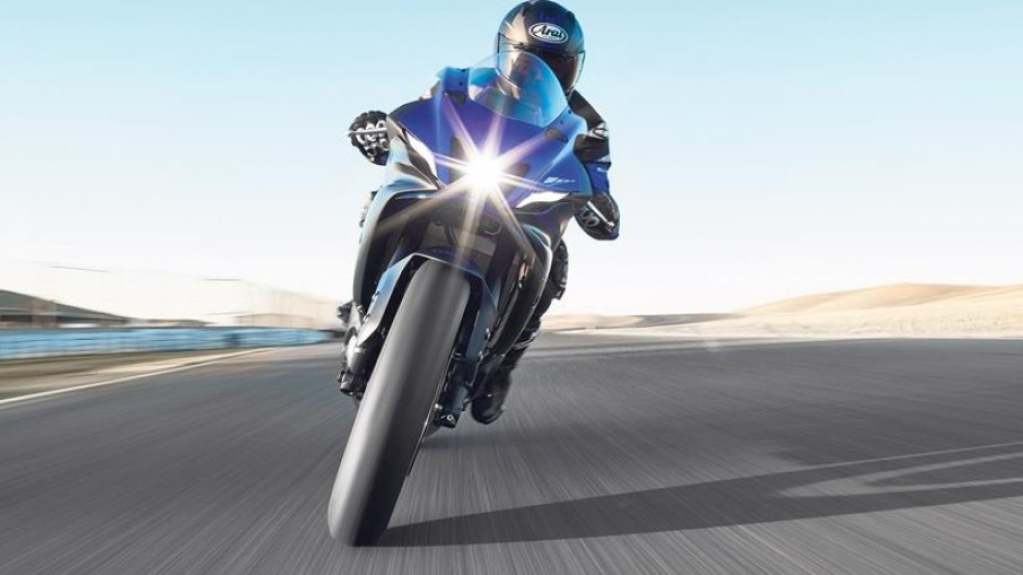 Nova Yamaha R9 esportiva está quase chegando à linha 2022