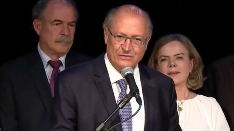 Alckmin anuncia equipe econômica de transição de governo; veja nomes