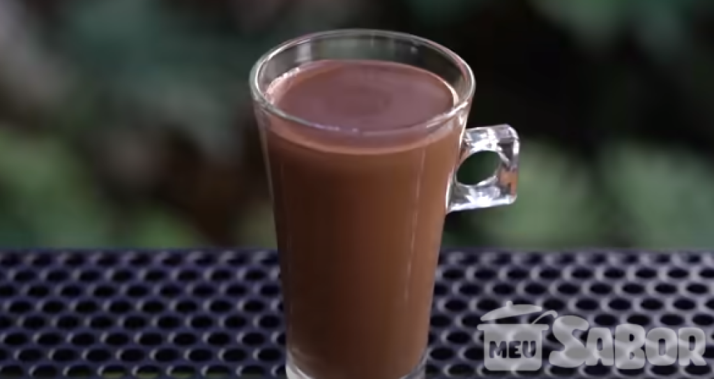 Friozinho chegando que tal preparar um delicioso chocolate quente para assistir um filminho?