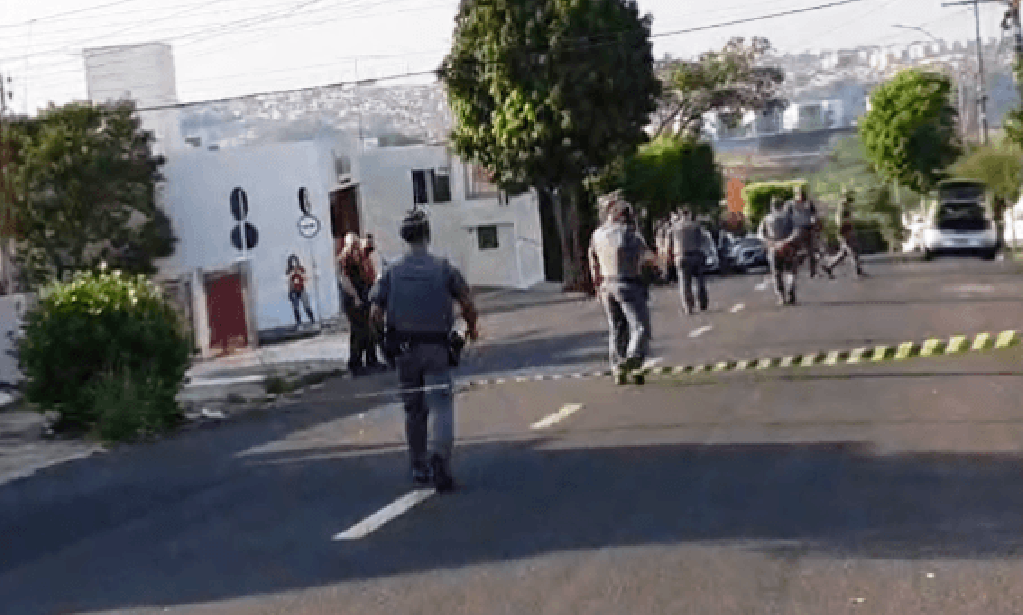 Tiros em Marília – Polícia aguarda alta de atirador para audiência; PMs deixam HC