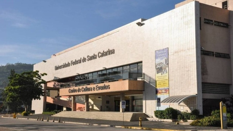 UFSC recebe carta de cunho nazista com ameaças a grupos minoritários