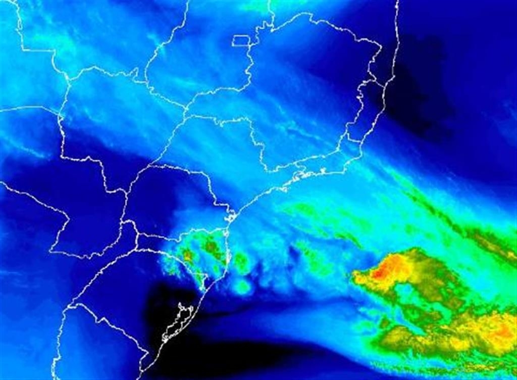 Marília tem risco de chuva intensa, frente fria no litoral pode aliviar calor