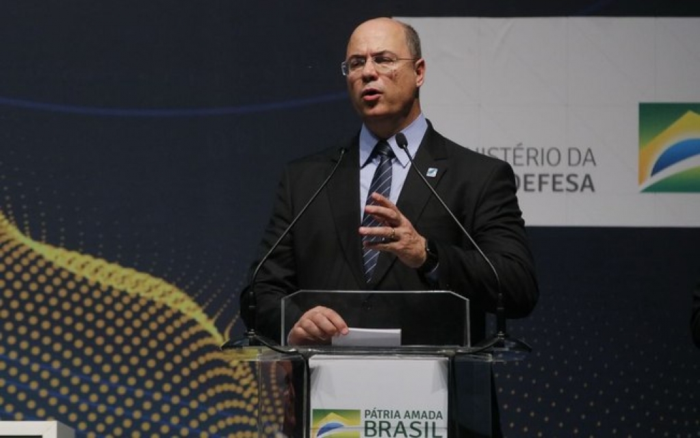 Witzel volta atrás e diz que funcionamento de estação de água não normalizou