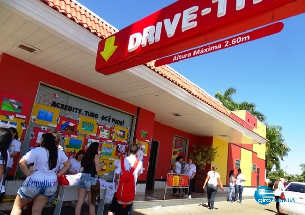 MCDia Feliz cria ação social até meia-noite; compre lanche ou camiseta e ajude