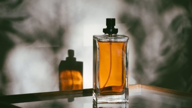 Foto: Reprodução Esses são os melhores perfumes masculinos da Versace