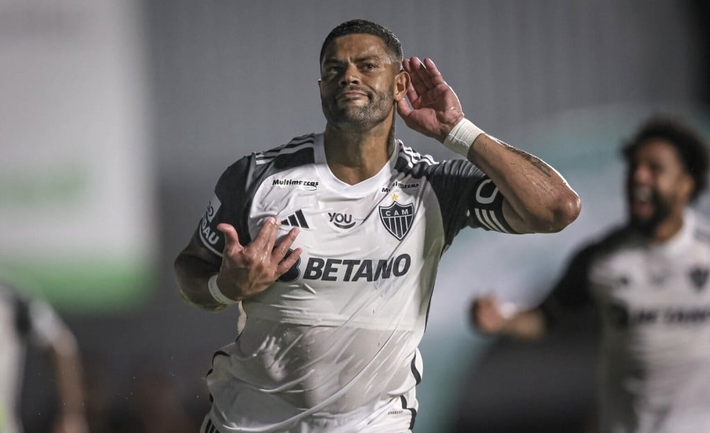 Hulk marca dois gols e Galo vence o Athletic pelo Mineirão