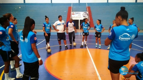 Futsal feminino goleia Tupã na Copa TV Tem