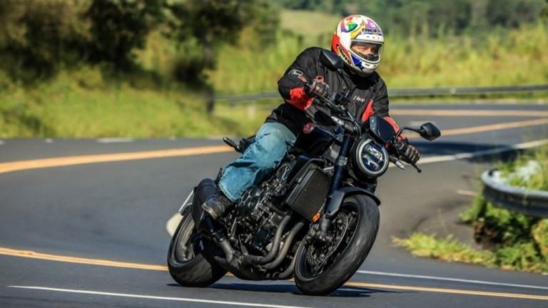 Honda CB 1000R NSC 2022 Black Edition: aceleramos a naked esportiva