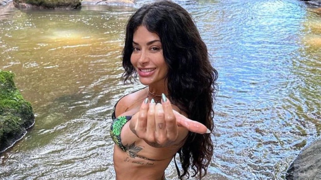 Aline Campos curte fim de semana em belíssima cachoeira natural: ‘Muita conexão’