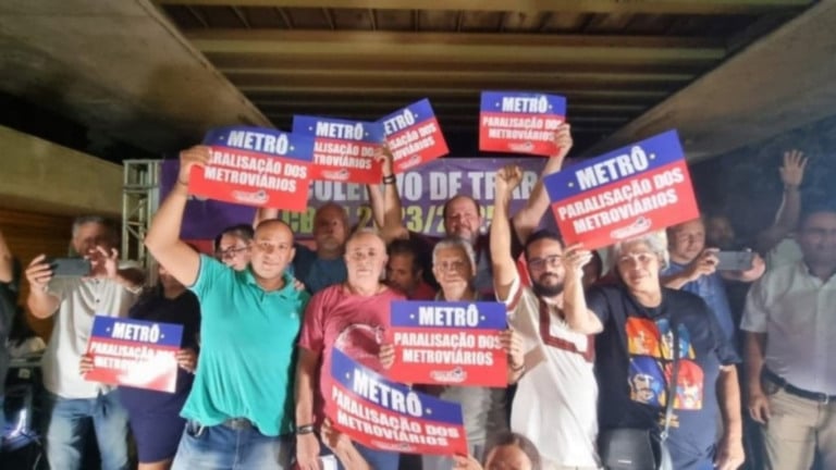 Reprodução/redes sociais Metroviários entram em greve no Recife
