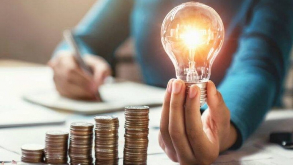 Senado aprova projeto com potencial de abater valor da conta de luz Senado aprova projeto com potencial de abater valor da conta de luz