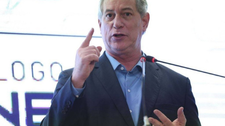 Ministro do TSE rejeita ação do PDT contra Bolsonaro