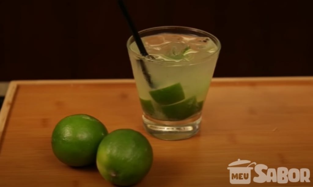 Hoje vou te mostrar como se faz o famoso Drink Brasileiro: Caipirinha