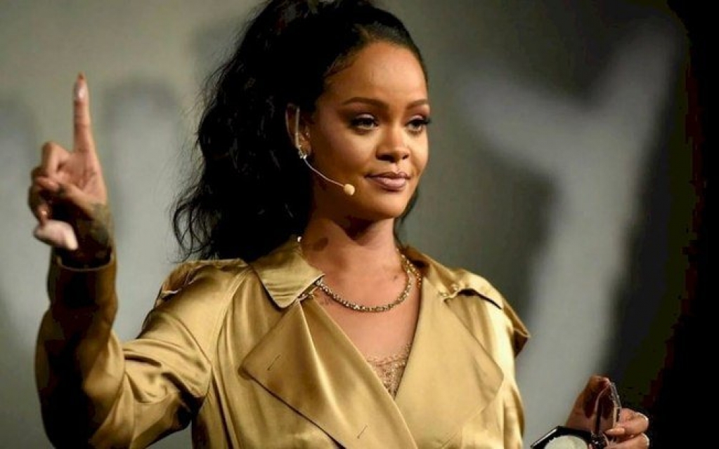 Rihanna desabafa sobre gestação e afirma: "tudo é um desafio"