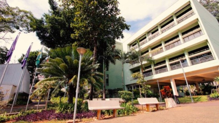 USP determina uso de máscara obrigatório em ambientes fechados