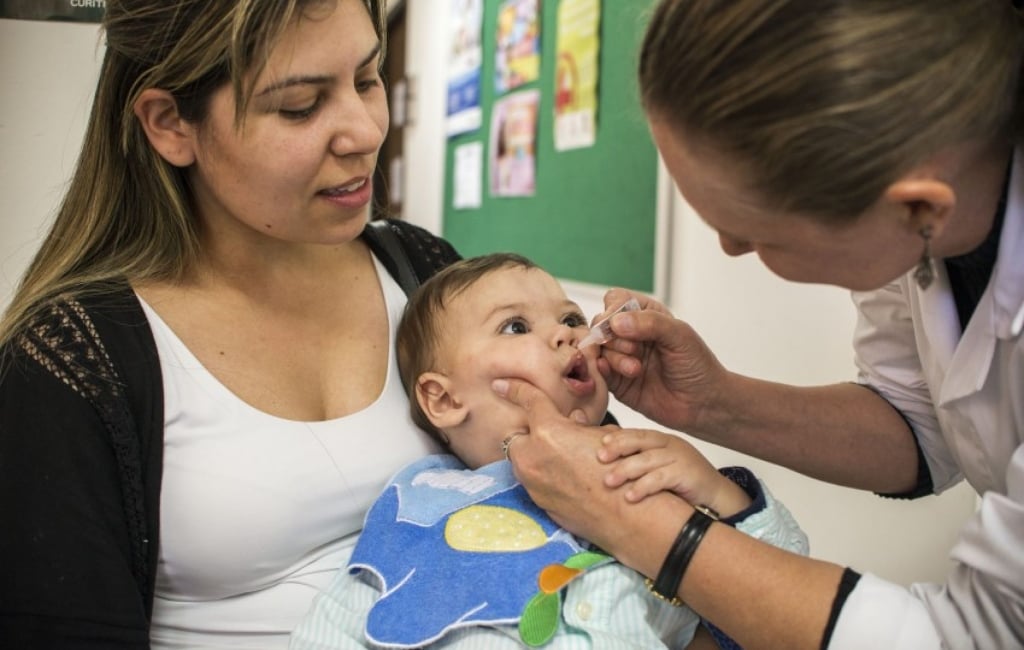 Saúde antecipa vacinação contra pólio e ganha divulgação