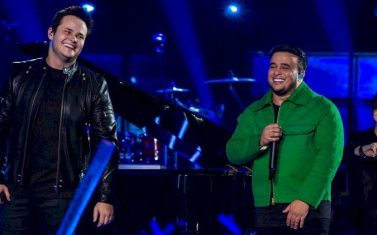 Matheus & Kauan agitam o público em festas juninas pelo Brasil