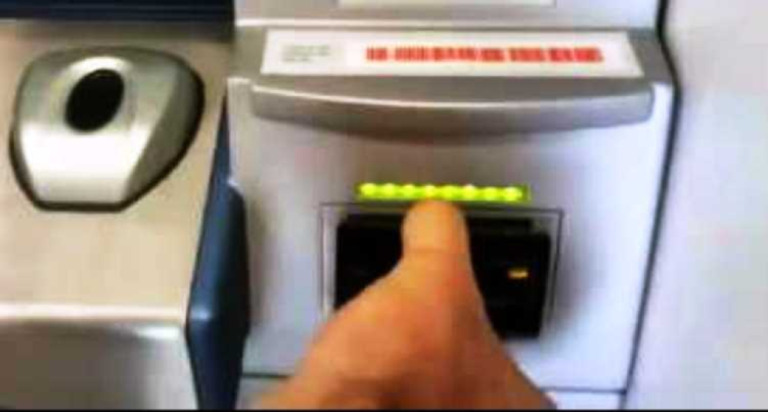 Cartão fica preso em caixa eletrônico e mulher perde R$ 6,9 mil em Marília