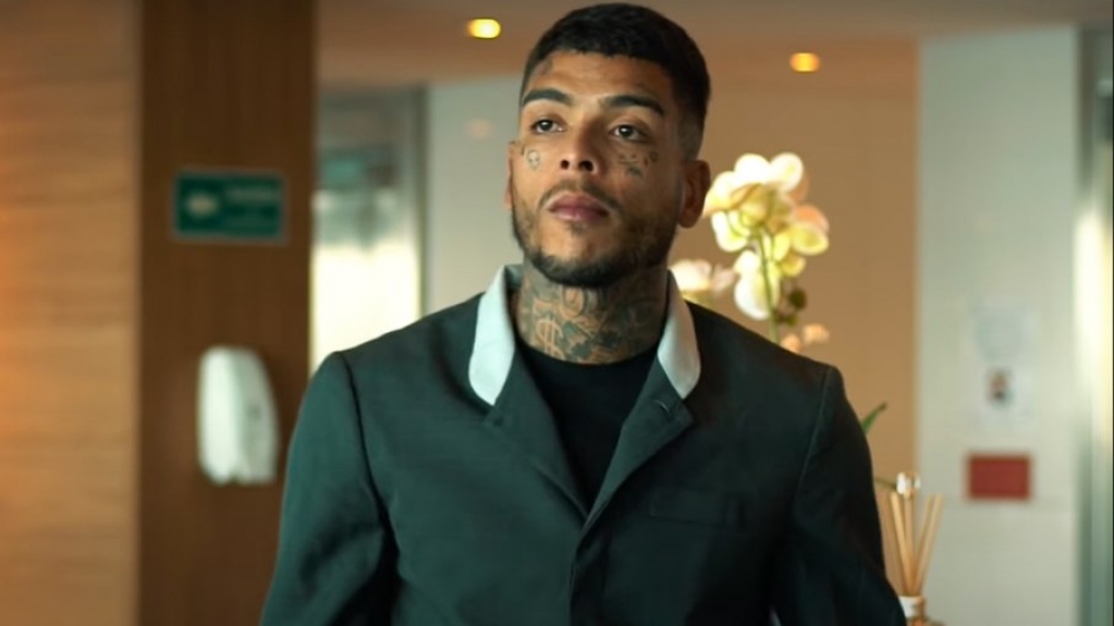Clipe de 'Revoada do Tubarão 2' mostra MC Kevin no céu e amigos rezando por ele
