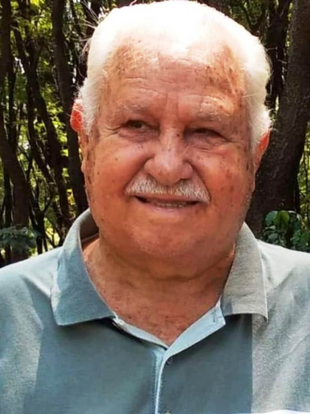 Família e amigos fazem despedida a Guilherme Escudero, professor e 'maior doador de sangue'
