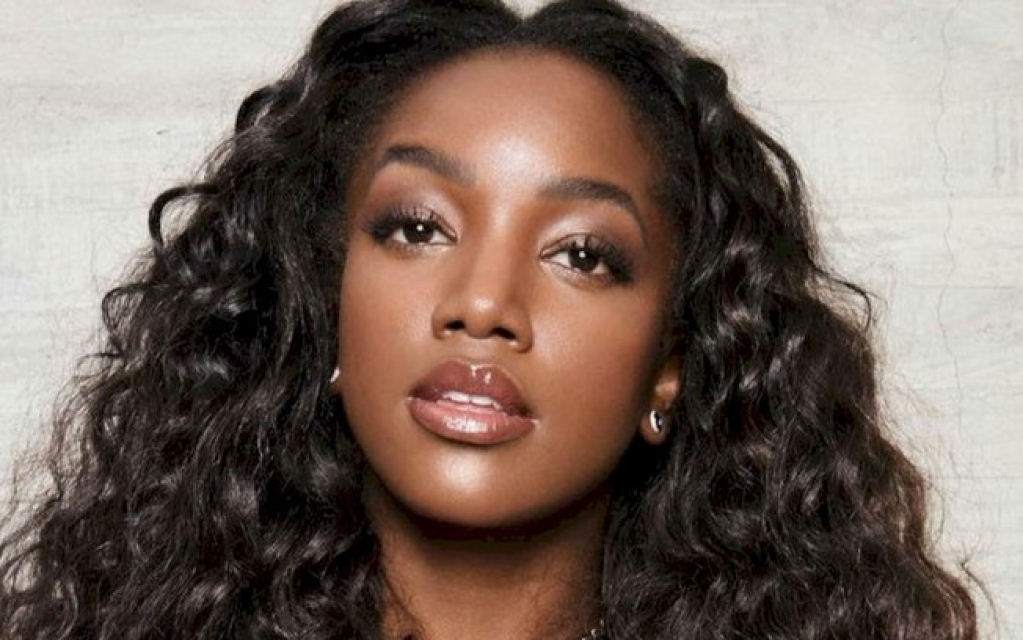 IZA não tem mais amizade com Ludmilla? Fãs questionam IZA não tem mais amizade com Ludmilla? Fãs questionam