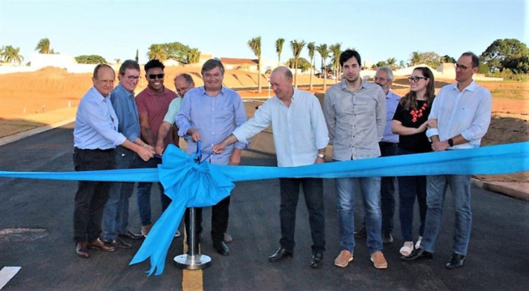 Prefeitura, Toca e Menin inauguram via em bairro planejado na Zona Leste