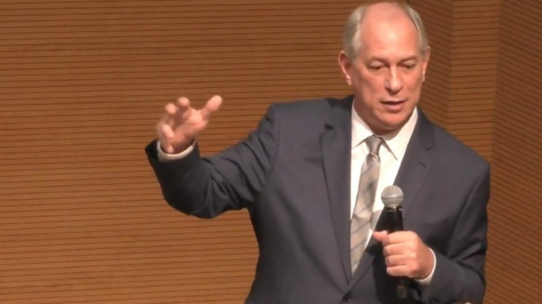 Organização criminosa mais corrupta da história, diz Ciro sobre PT