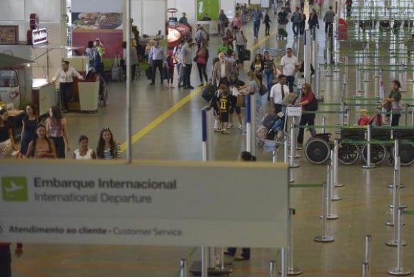 Tarifas para viajar de avião ficam mais caras