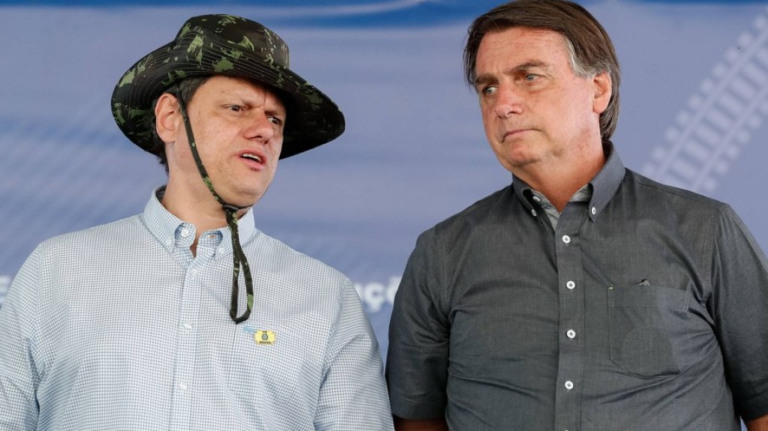 Tarcísio ignora Bolsonaro e defende vacina: "Vamos estimular"