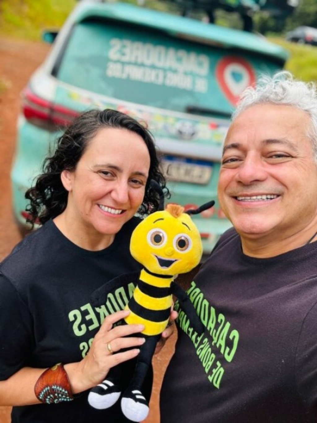 Caçadores de Bons Exemplos: Uma Jornada de 13 Anos em Busca de Impacto Social Positivo Caçadores de Bons Exemplos: Uma Jornada de 13 Anos em Busca de Impacto Social Positivo