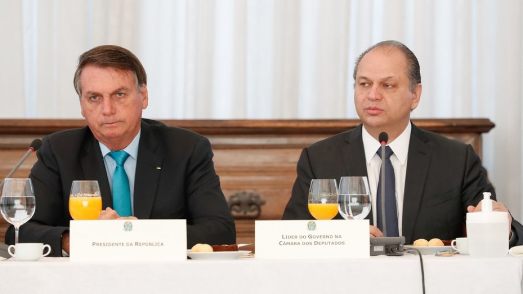 Bolsonaro defende que CPI marque depoimento de líder do governo, Ricardo Barros