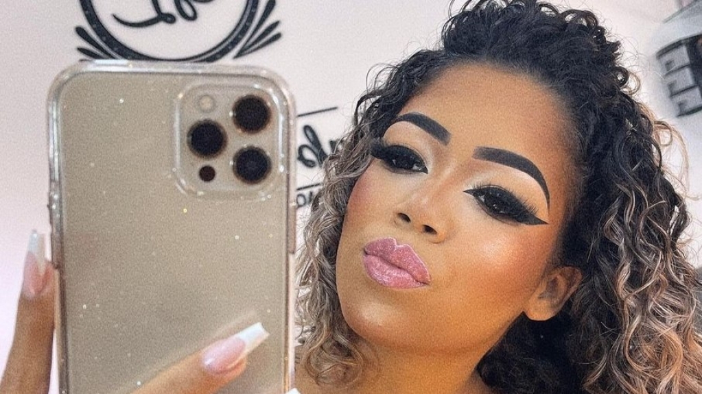 Ex de MC Poze, Viviane Noronha pede empatia e coisas boas ao seguidores Ex de MC Poze, Viviane Noronha pede empatia e coisas boas ao seguidores