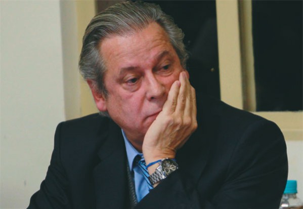 Lava Jato - Dirceu é condenado a 23 anos de prisão