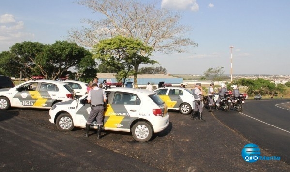 Polícia Rodoviária captura condenado e prende traficante