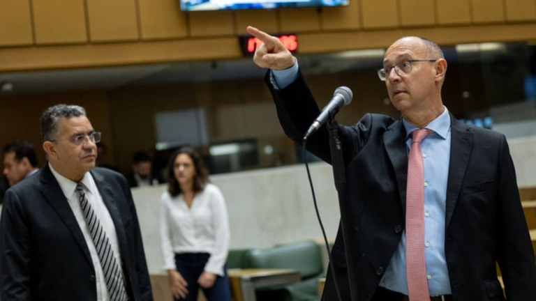 Rodrigo Costa/Alesp Paulo Fiorilo (à direita), líder do PT na Assembleia Legislativa de São Paulo (Alesp)