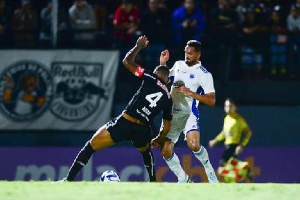 Cruzeiro empata com Red Bull Bragantino e é vaiado em BH