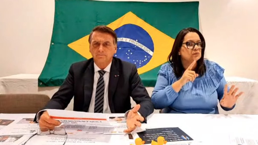 'Fui muito bem recebido', diz Bolsonaro sobre vídeo em loja maçônica