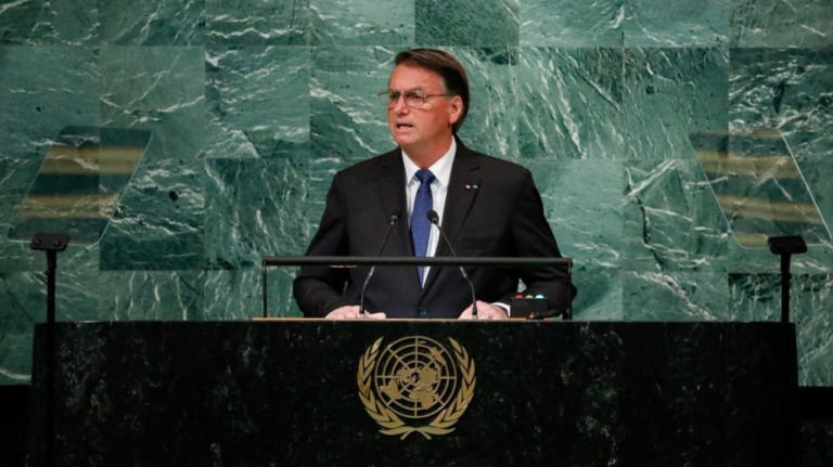 TSE manda Bolsonaro remover vídeo de discurso da ONU das redes sociais