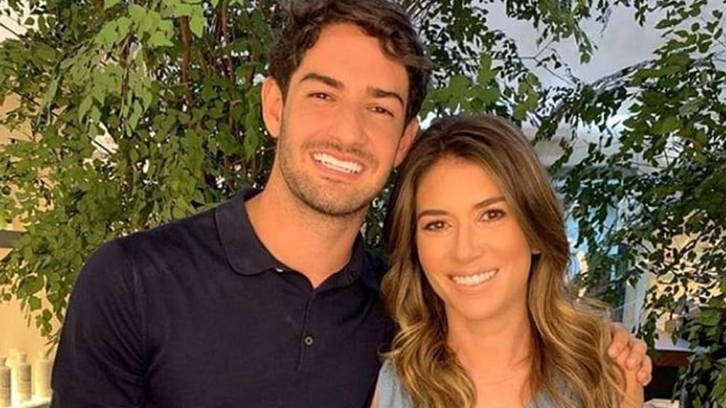 Rebeca Abravanel e Alexandre Pato fazem chá de bebê luxuoso: ‘Admiração por você’