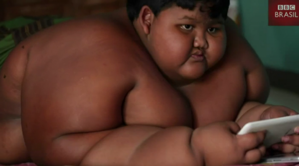 Arya,10 anos e 188kg, mostra luta contra obesidade