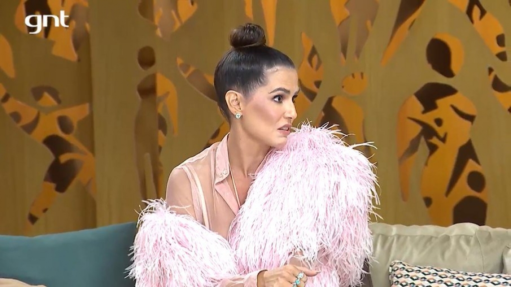 Deborah Secco relembra cobrança com aparência na gravidez Deborah Secco relembra cobrança com aparência na gravidez