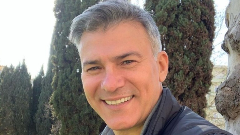 Leonardo Vieira diz que foi "arrancado do armário": "Não foi fácil"