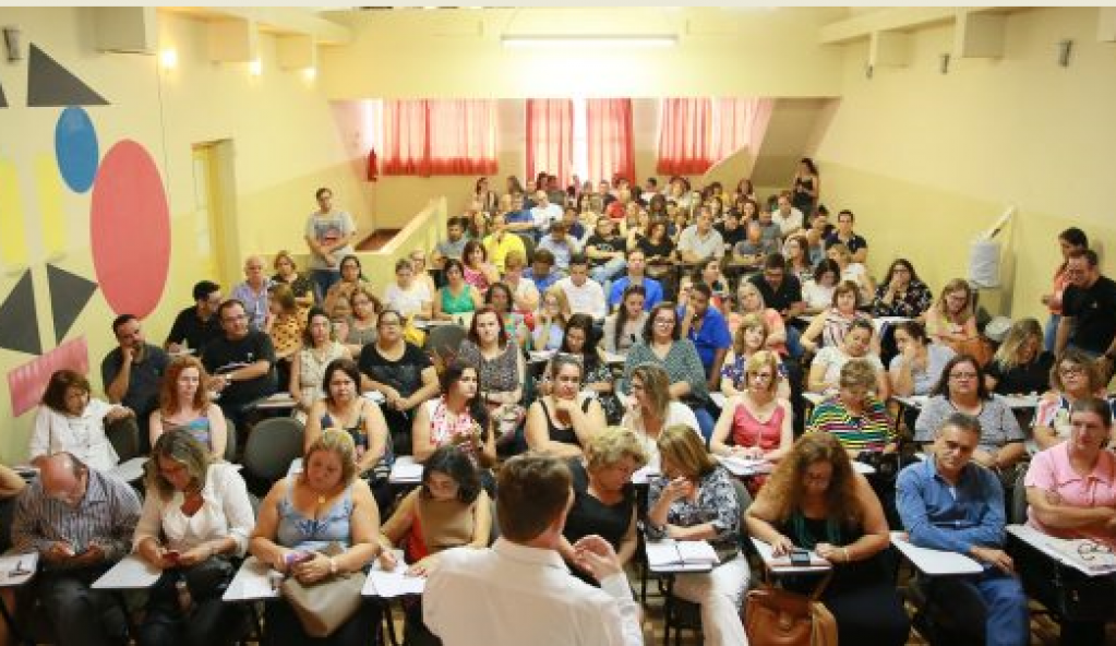 Rede estadual de ensino terá processo seletivo para diretores e supervisores