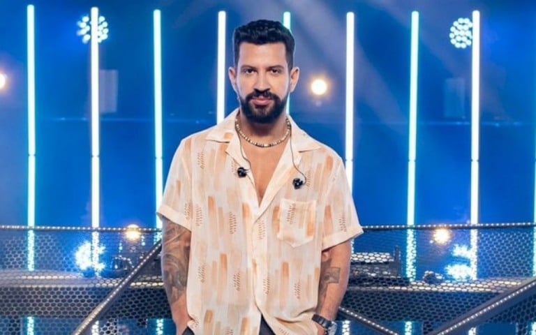 Dennis une o funk com o piseiro em "O (Im)possível 2"