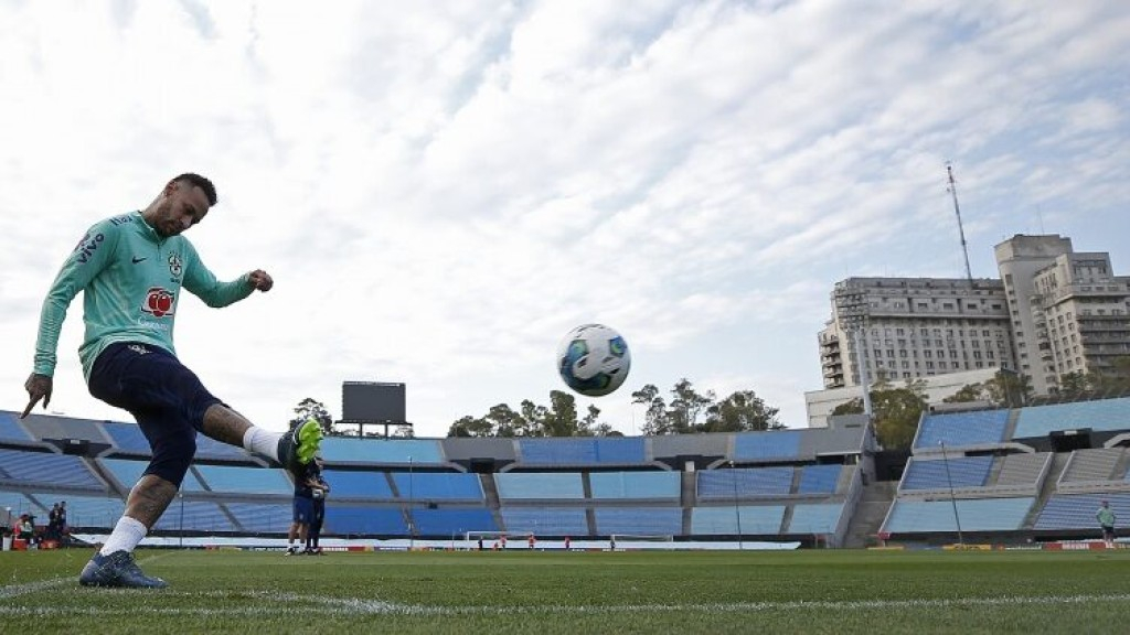 Seleção Brasileira encerra preparação para partida contra o Uruguai