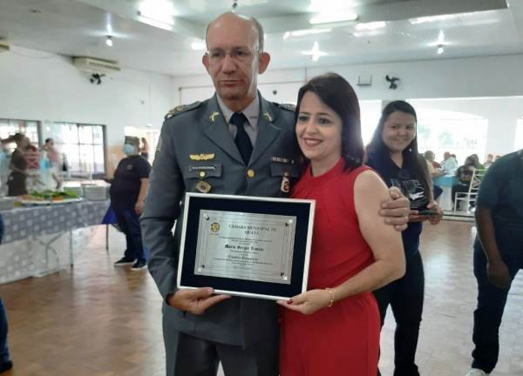 Mário Sergio Nonato com a esposa, Marcia, durante homenagem – Divulgação