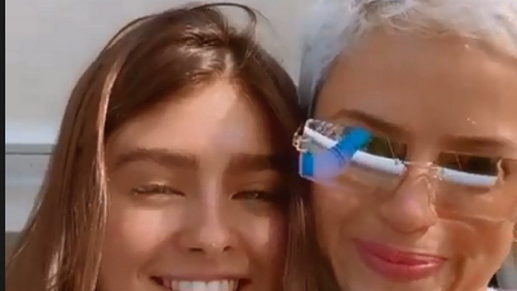 Julia Byrro e Agatha Moreira viajam juntas para Miami após 'Verdades Secretas 2' Julia Byrro e Agatha Moreira viajam juntas para Miami após 'Verdades Secretas 2'